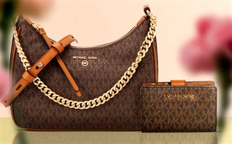 sac michael kors showroomprive|Michael Kors official website.